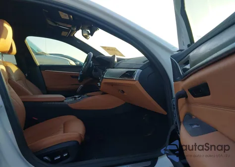 2018 BMW M550I xDrive z USA, uszkodzony, nr VIN WBAJB9C52JB286933